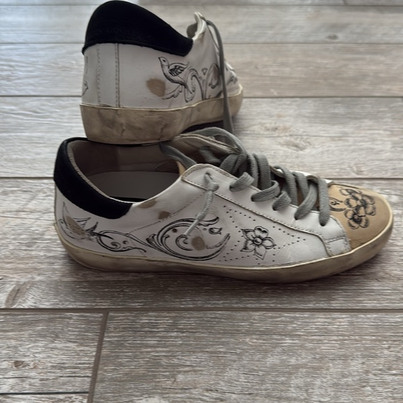 Golden goose sneakers size 38 - Picture 2 of 9